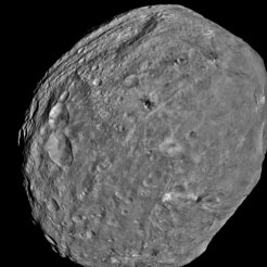 Abbildung 1: Das Kamera-system an Bord der NASA-Raumsonde hat dieses Bild des Asteroiden Vesta am 24. Juli 2011 aus einer Entfernung von 5200 Kilometern aufgenommen.