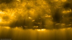 Der Südpol der Sonne, aufgenommen vom Instrument EUI am 30. März 2022, in bisher unerreichter Auflösung.